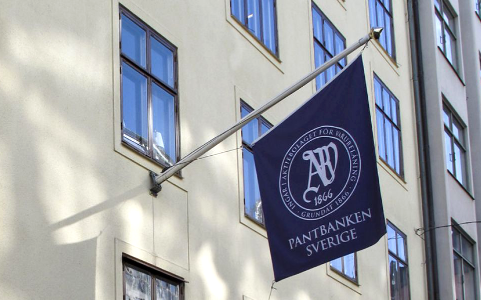 Flagga med Pantbanken Sveriges logga